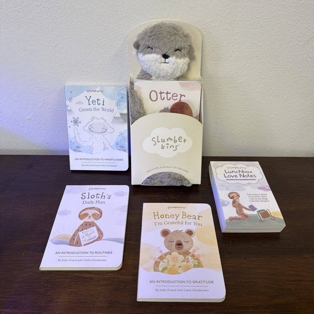 Slumberkins Lot Brand New Otter Sloth Yeti Honey Bear Plush Toys Board Books